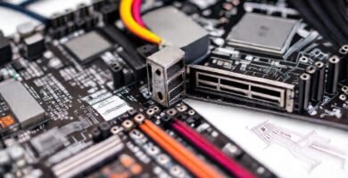 Componentes electrónicos: detalle técnico y orden