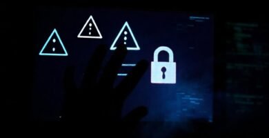 Pantalla oscura: peligro digital amenazante